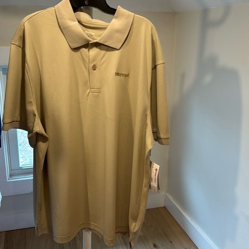 NWT marmot polo in tan, XXL
